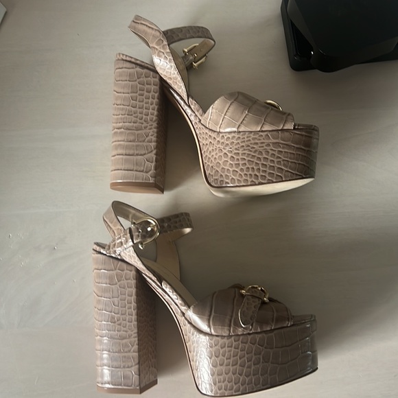 Tan Platform Croc Heels - Picture 2 of 5